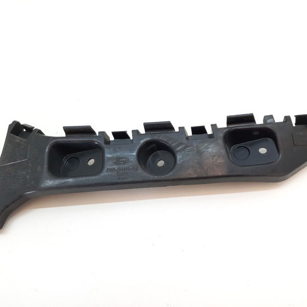 Guia Para-choque Traseiro Esquerdo Ford Ka 1.0 2015