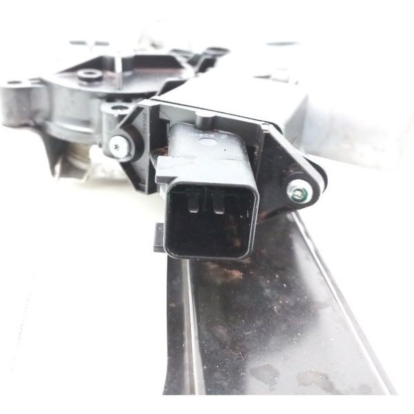Máquina De Vidro Dianteira Direita Chevrolet Onix Ltz 2013