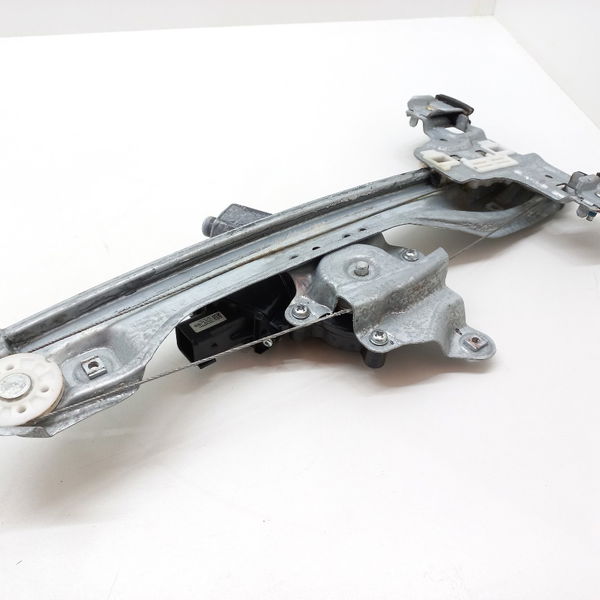 Máquina De Vidro Traseira Direita Chevrolet Onix 2013 Ltz