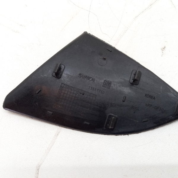 Acabamento Puxador L.d Chevrolet Onix 1.4 2013