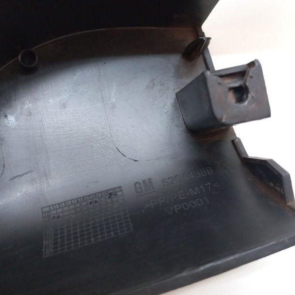 Acabamento Retrovisor Direito Chevrolet Onix 1.4 Ltz 2013