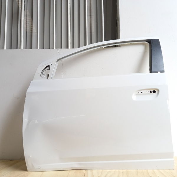 Porta D.e C/det. Chevrolet Onix 1.4 2013