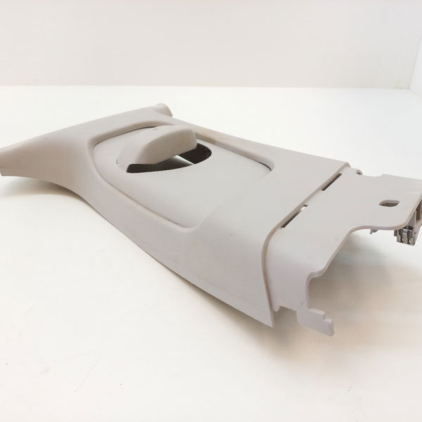 Moldura Acabamento Coluna Meio Direita Onix 1.4 Ltz 2013