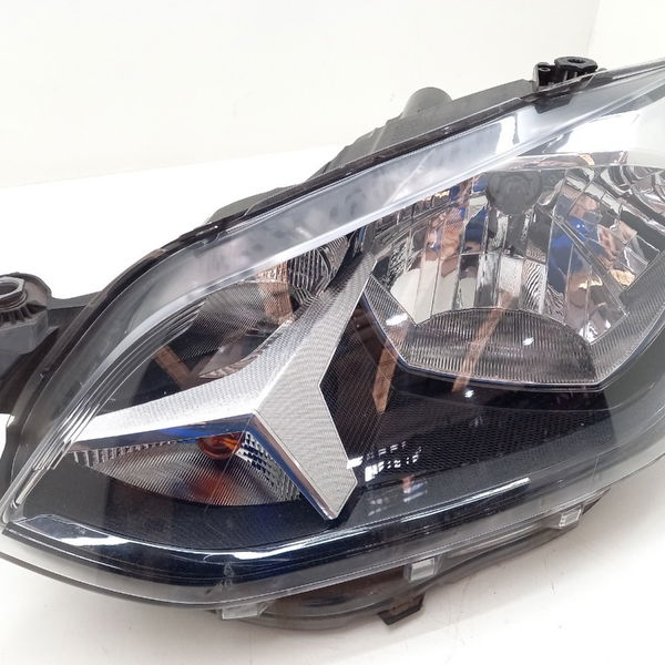 Farol Esquerdo Volkswagen Up 1.0 2020