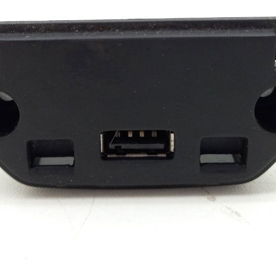 Entrada Usb Painel Superior Volkswagen Up 1.0 2020