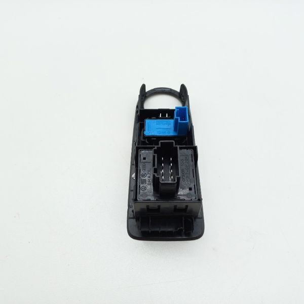Botão Vidro Dianteiro Esquerdo Volkswagen Up Xtreme 1.0 2020
