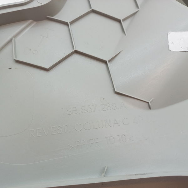 Acabamento Coluna Traseira Direita Vw Up Xtreme 1.0 2020