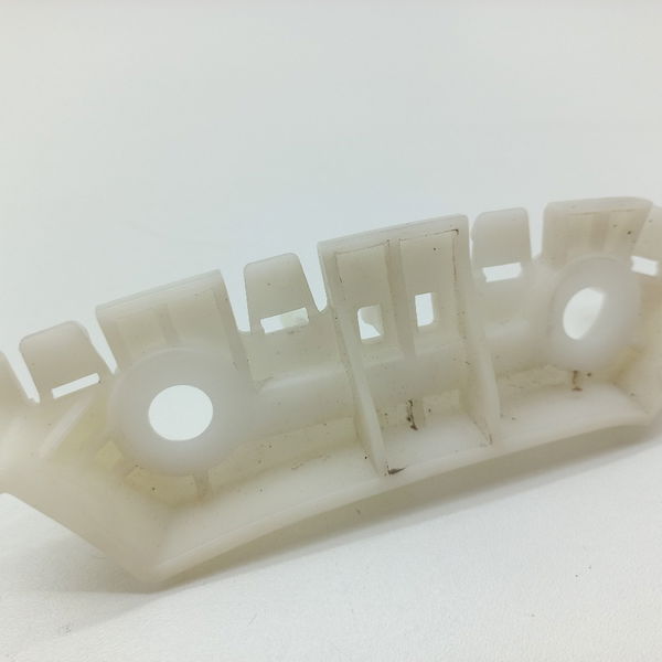 Guia Para-choque Dianteiro Esquerdo Vw Up Xtreme 1.0 2020