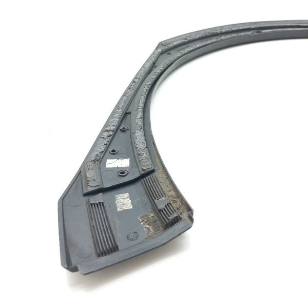 Moldura Para-lama Traseiro Direito Vw Up Xtreme 1.0 2020