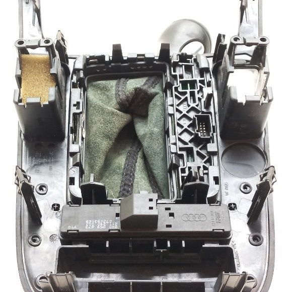 Moldura Alavanca Câmbio Audi A4 2.0 2009