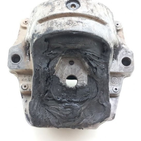 Coxim Protetor Motor L.d Audi A4 2.0 2009