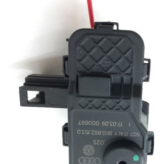 Trava Tanque Audi A4 2.0 2009