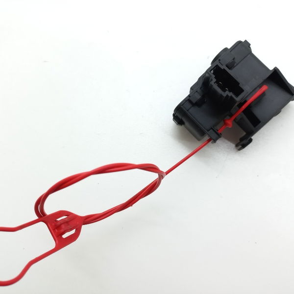 Trava Tanque Audi A4 2.0 2009