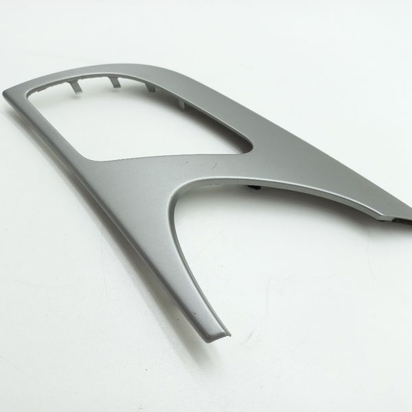 Moldura Painel Pequena C/detalhe Audi A4 2.0 2009