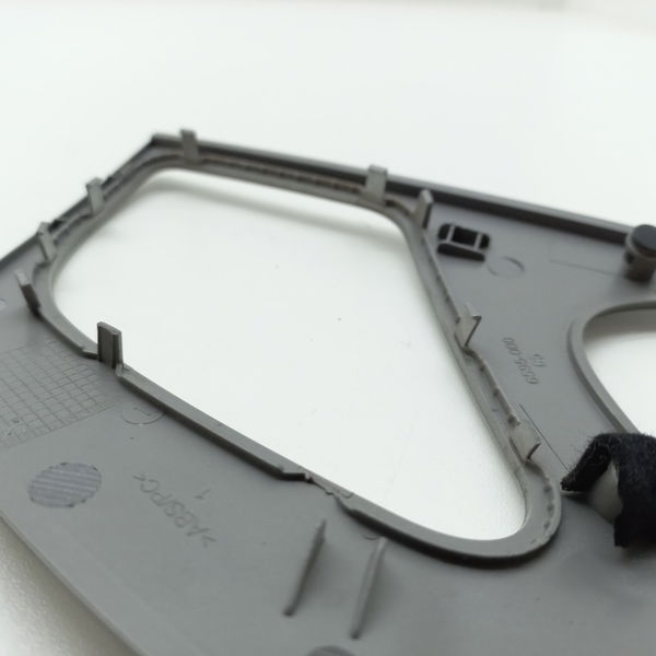 Moldura Painel Pequena C/detalhe Audi A4 2.0 2009