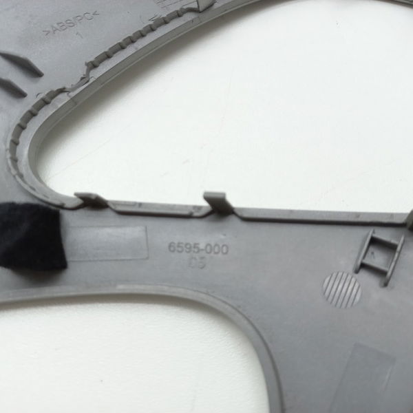 Moldura Painel Pequena C/detalhe Audi A4 2.0 2009