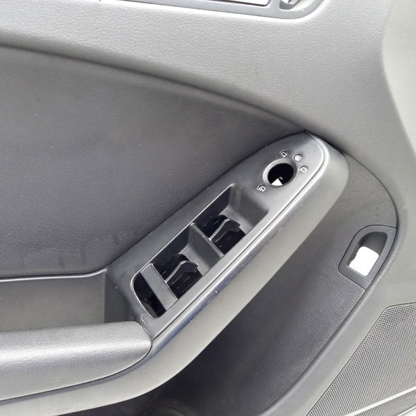 Forro Porta D.e C/det. Audi A4 2.0 2009