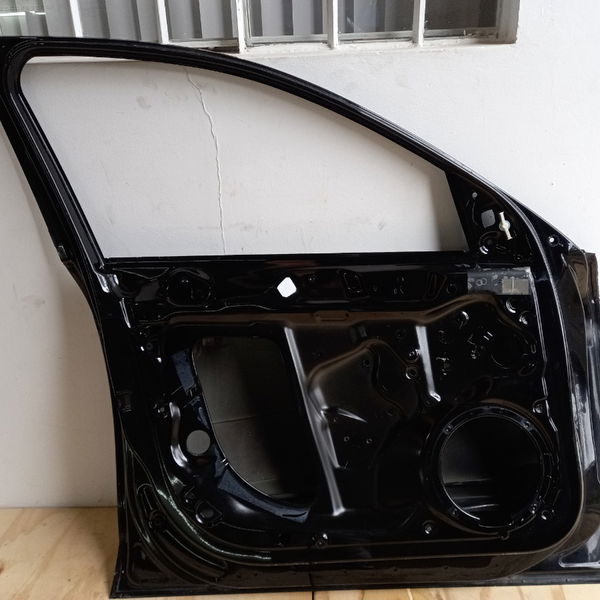 Porta D.e Audi A4 2.0 2009