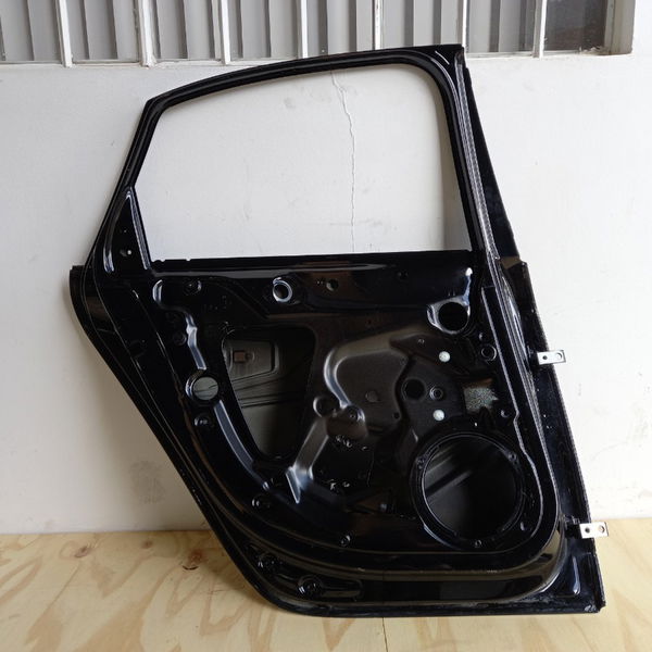 Porta T.e Audi A4 2.0 2009
