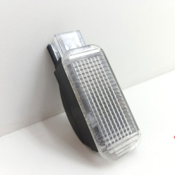 Luz Forro Porta Audi A4 2.0 2009