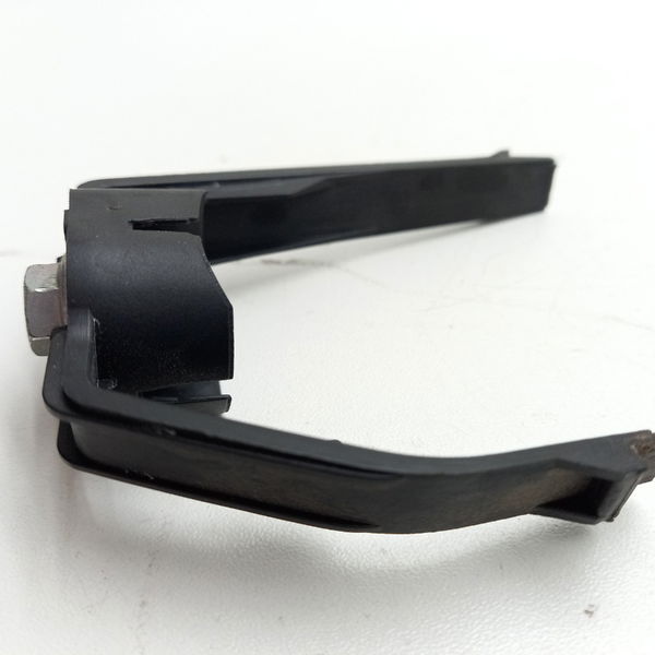 Suporte Fixação Lanterna Traseira Audi A4 2.0 2009