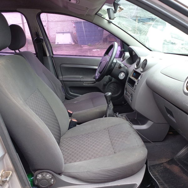 Sucata Ford Fiesta Personnalite 1.0 2005