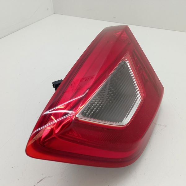 Lanterna Tampa Traseira Direita Cruze 1.4 Ltz 2017
