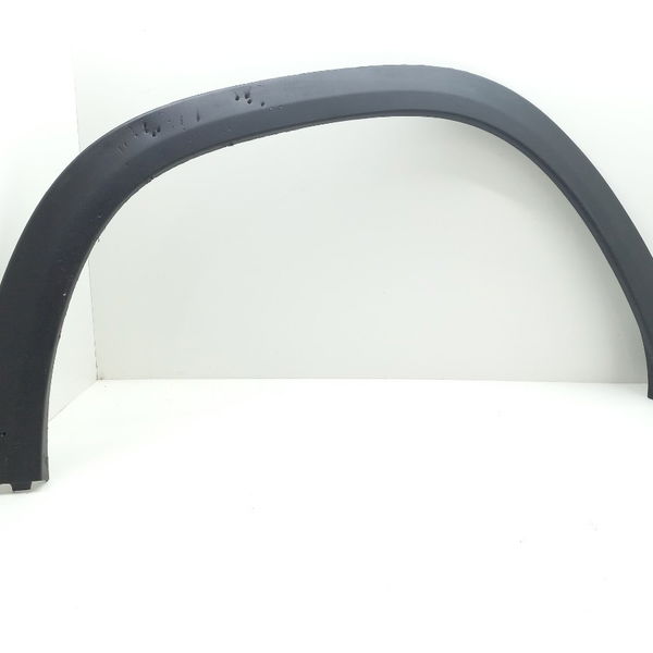 Moldura Paralama Dianteiro Esquerdo C/det Gm Tracker 12t 21