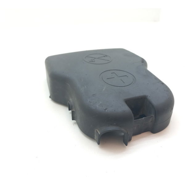 Tampa Caixa Fusivel Interna Chevrolet Tracker 12t 2021