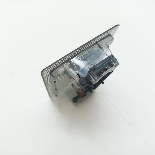 Luz Cortesia Chevrolet Tracker 12t 2021