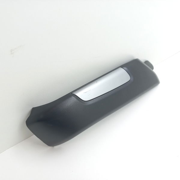 Moldura Porta Dianteira Esquerda Chevrolet Tracker 12t 2021
