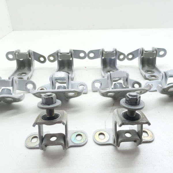 Dobradiças Portas Chevrolet Tracker 12t 2021