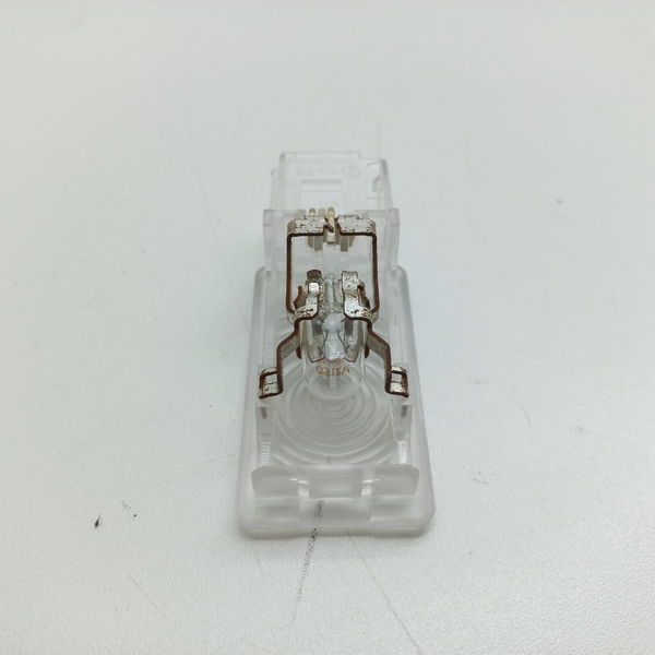 Luz Cortesia Chevrolet Tracker 12t 2021