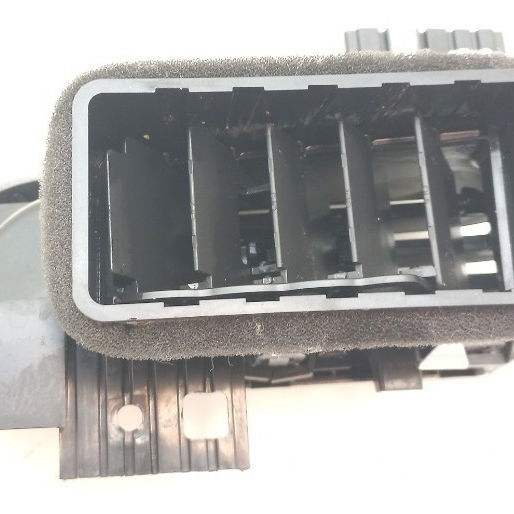 Difusor Ar Esquerdo Chevrolet Tracker 12t 2021