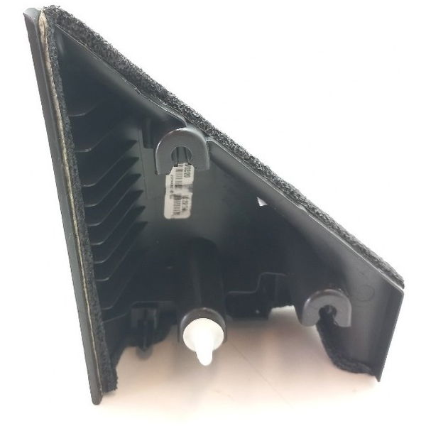Acabamento Interno Retrovisor Direito Chevrolet Tracker 2021