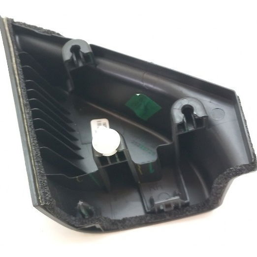 Acabamento Interno Retrovisor Direito Chevrolet Tracker 2021