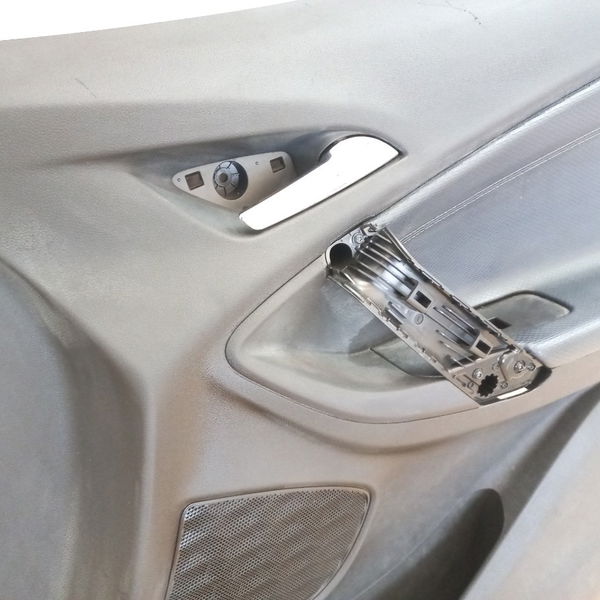 Forro Porta C/detalhe Dianteiro Direito Gm Tracker 12t 2021