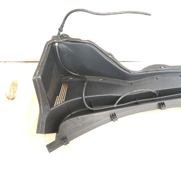 Churrasqueira Grade Parabrisa Chevrolet Tracker 12t 2021