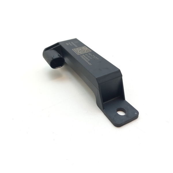 Sensor Keyless Antena Traseira Chevrolet Tracker 12t 2021