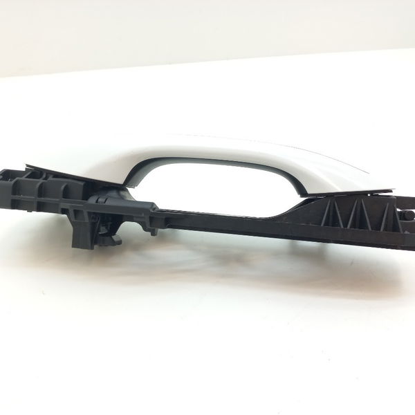 Maçaneta Externa Traseira Esquerda Chevrolet Tracker 2021
