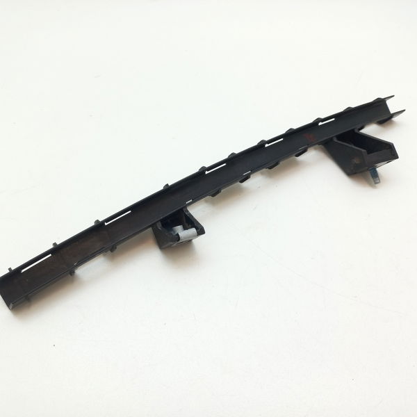 Guia Suporte Vidro Traseiro Esquerdo Gm Tracker 12t 2021