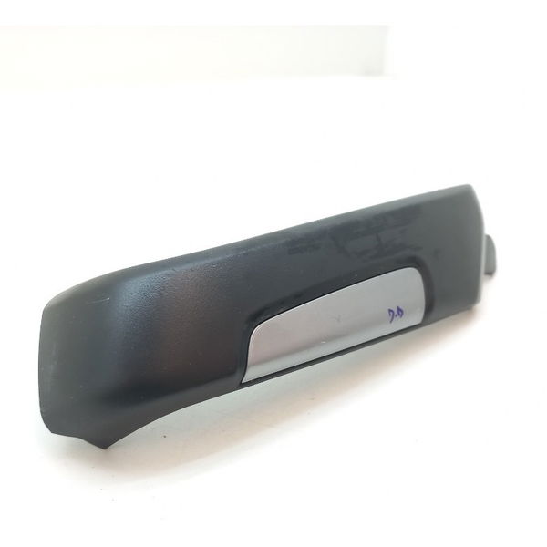 Acabamento Puxador Porta Dianteira Direita Gm Tracker  2021