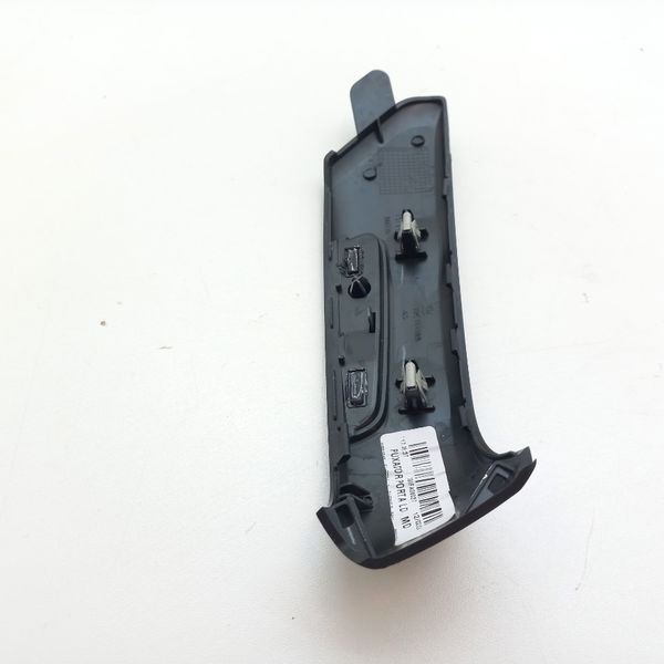 Acabamento Puxador Porta Dianteira Direita Gm Tracker  2021