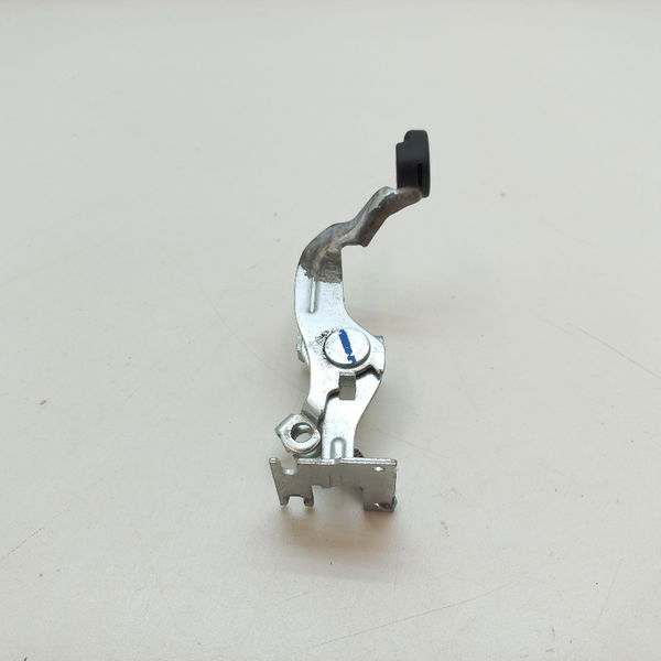 Alavanca Abertura Tanque Chevrolet Tracker 12t 2021
