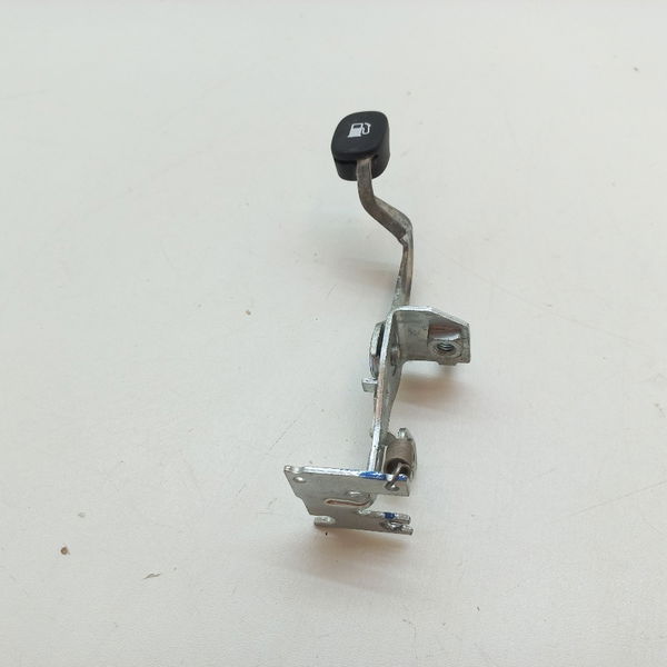 Alavanca Abertura Tanque Chevrolet Tracker 12t 2021