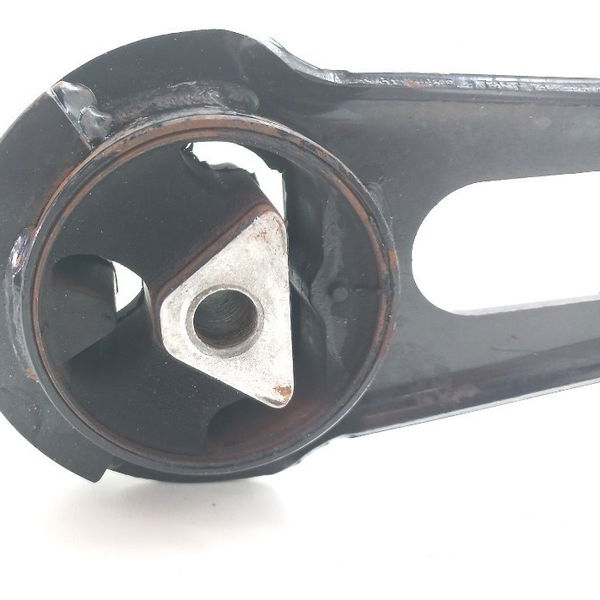 Coxim Biela Motor Nissan Versa Sl 1.6 2014
