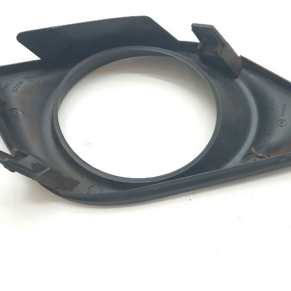 Moldura Farol Milha Lado Direito Nissan Versa Sl 1.6 2014