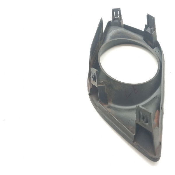 Moldura Farol Milha Lado Esquerdo Nissan Versa Sl 1.6 2014
