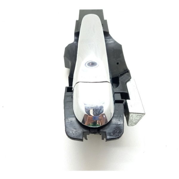 Maçaneta Externa Traseira Esquerda Nissan Versa Sl 1.6 2014