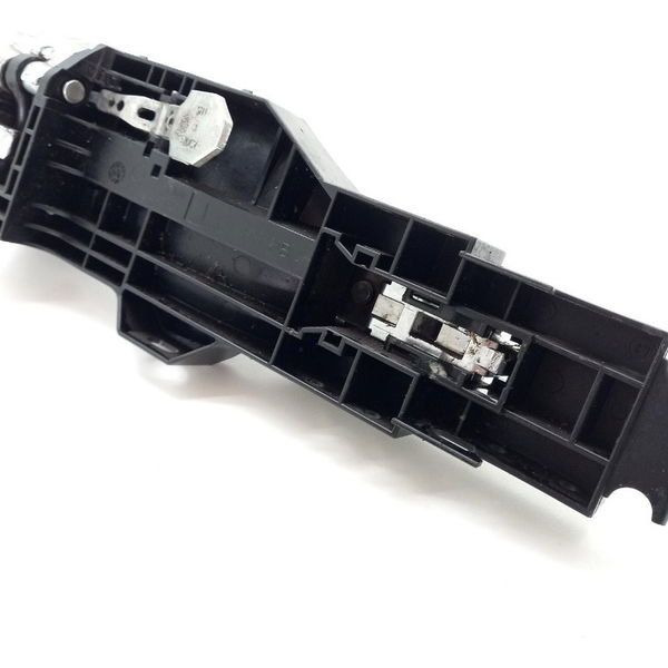 Maçaneta Externa Traseira Esquerda Nissan Versa Sl 1.6 2014